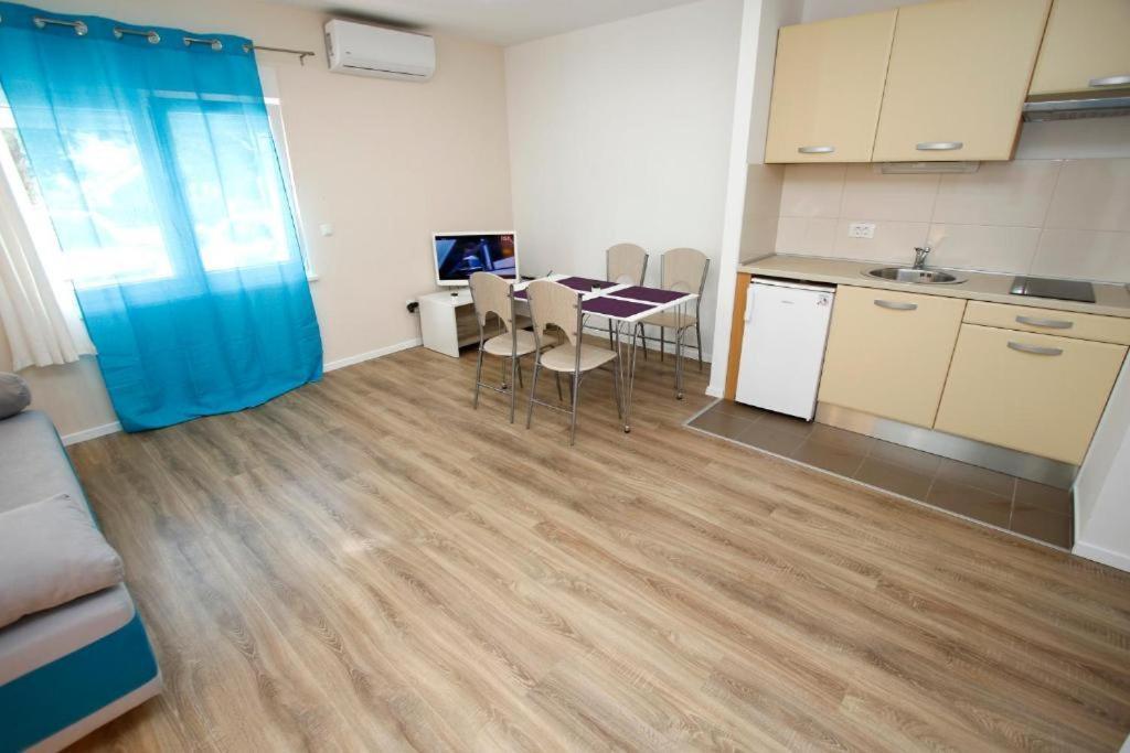 Apartmani Sea Star Makarska Exterior photo